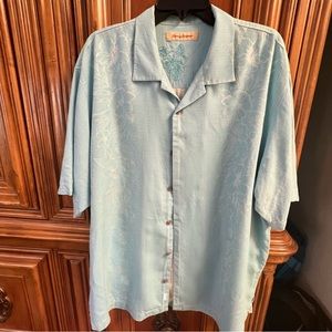 Tommy Bahama short sleeve, silk blue button up size extra large
